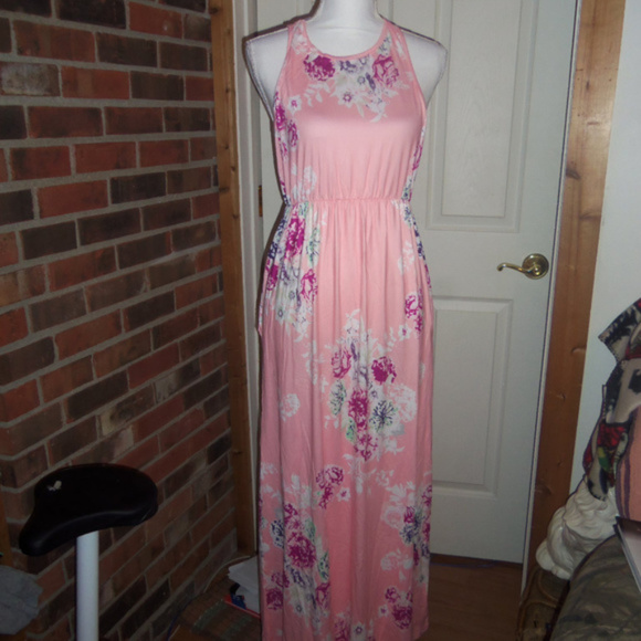 Isaac Liev Dresses & Skirts - Isaac Liev Floral Printed Sleeveless Maxi Dress